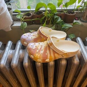 Women’s Tye-Dye Crocs Size 9